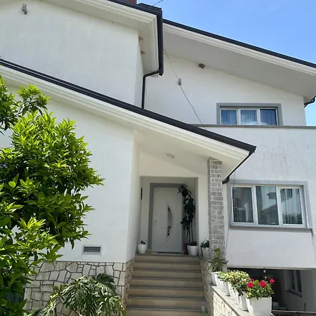 Homestay Ura Mesit, Mesi Bridge Boks